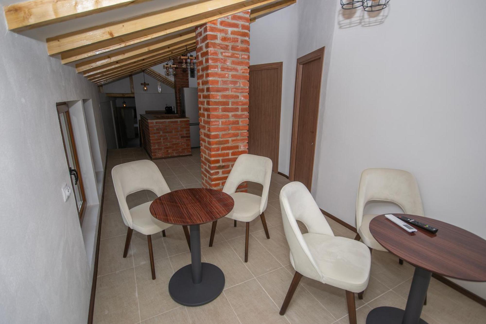 Arаbeska Family Winery & Apartments 카바다르시 외부 사진